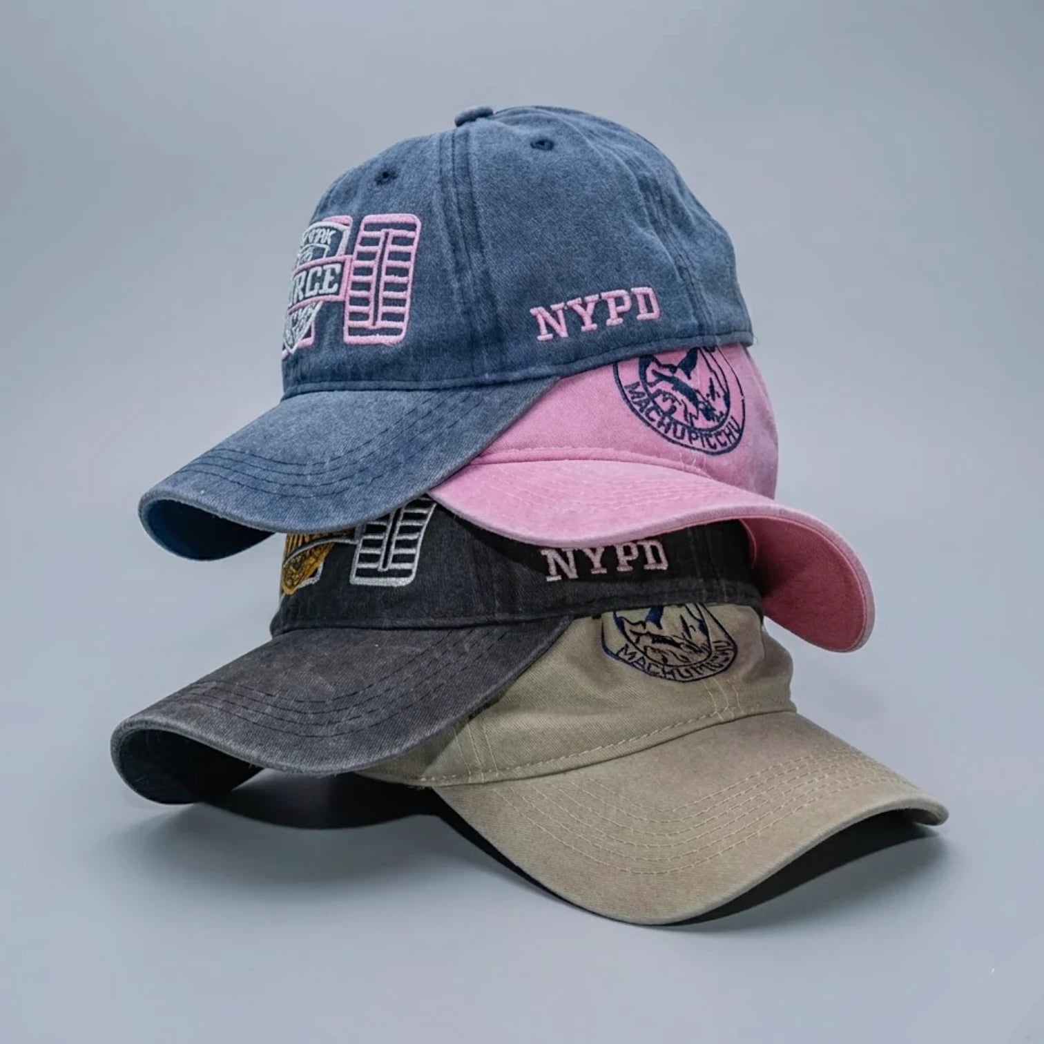 SET MISTERIOSO x 3 GORRAS AESTHETIC